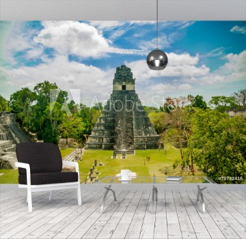 Bild på tikal mayan ruins in guatemala